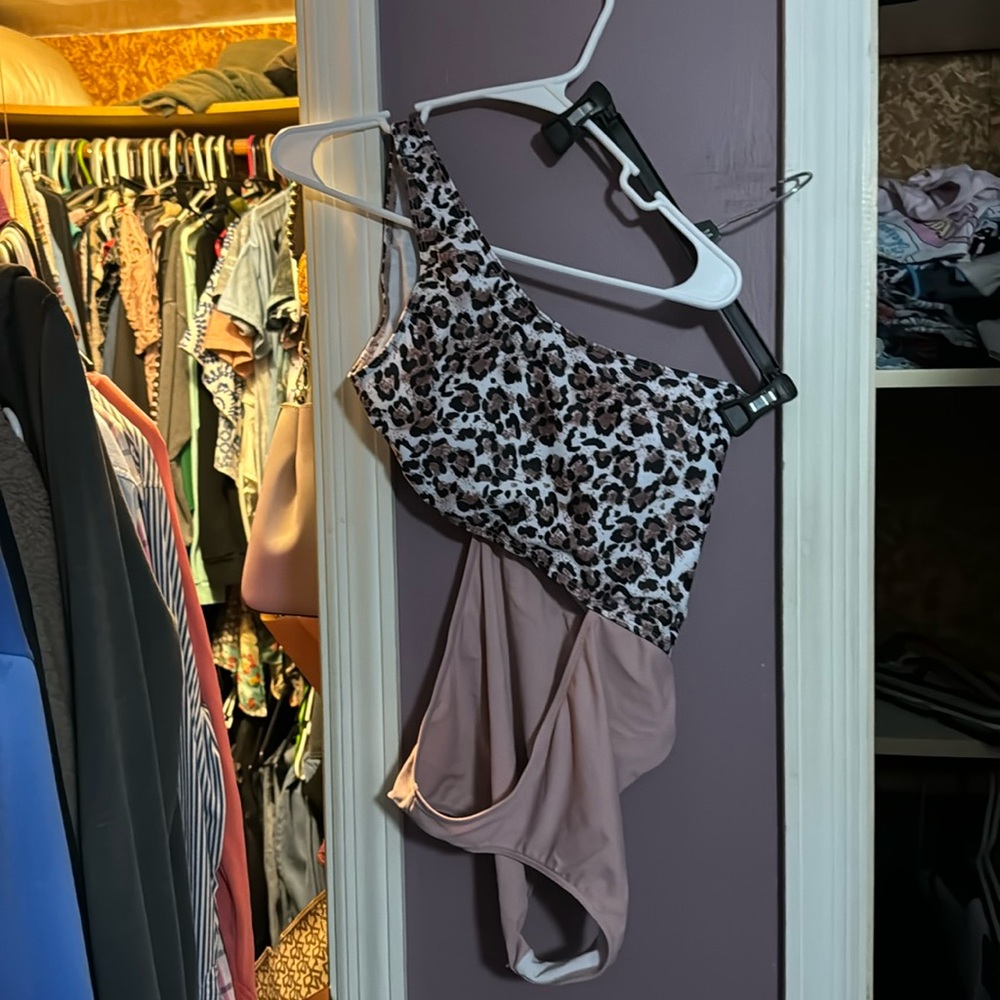 Leopard print one piece bathing suit size large